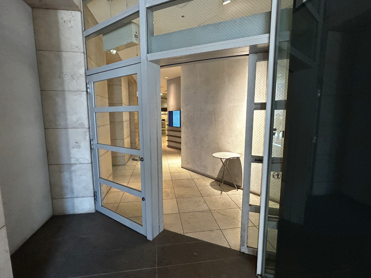 v20260411150636/fresh/building/J00100369109_64