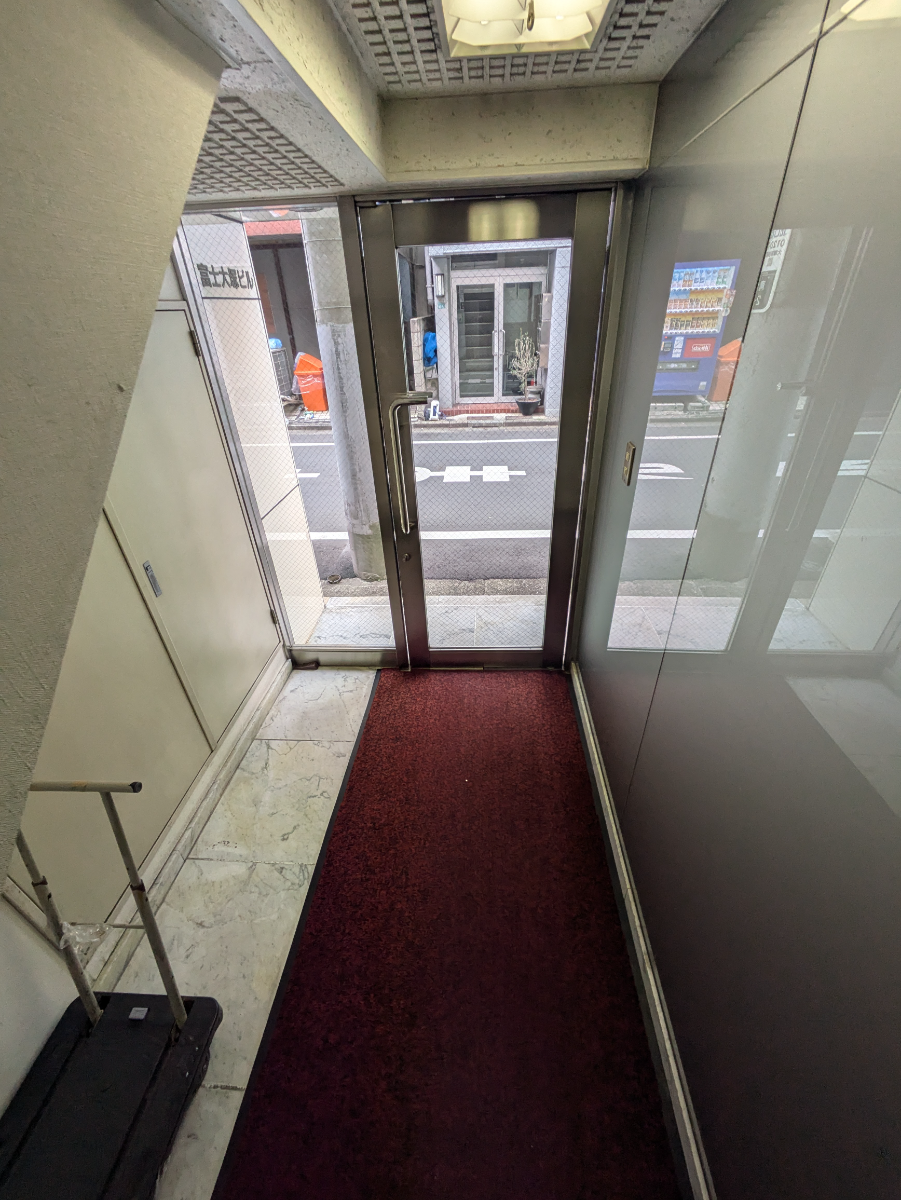 v20260411150636/fresh/building/J00100393246_7