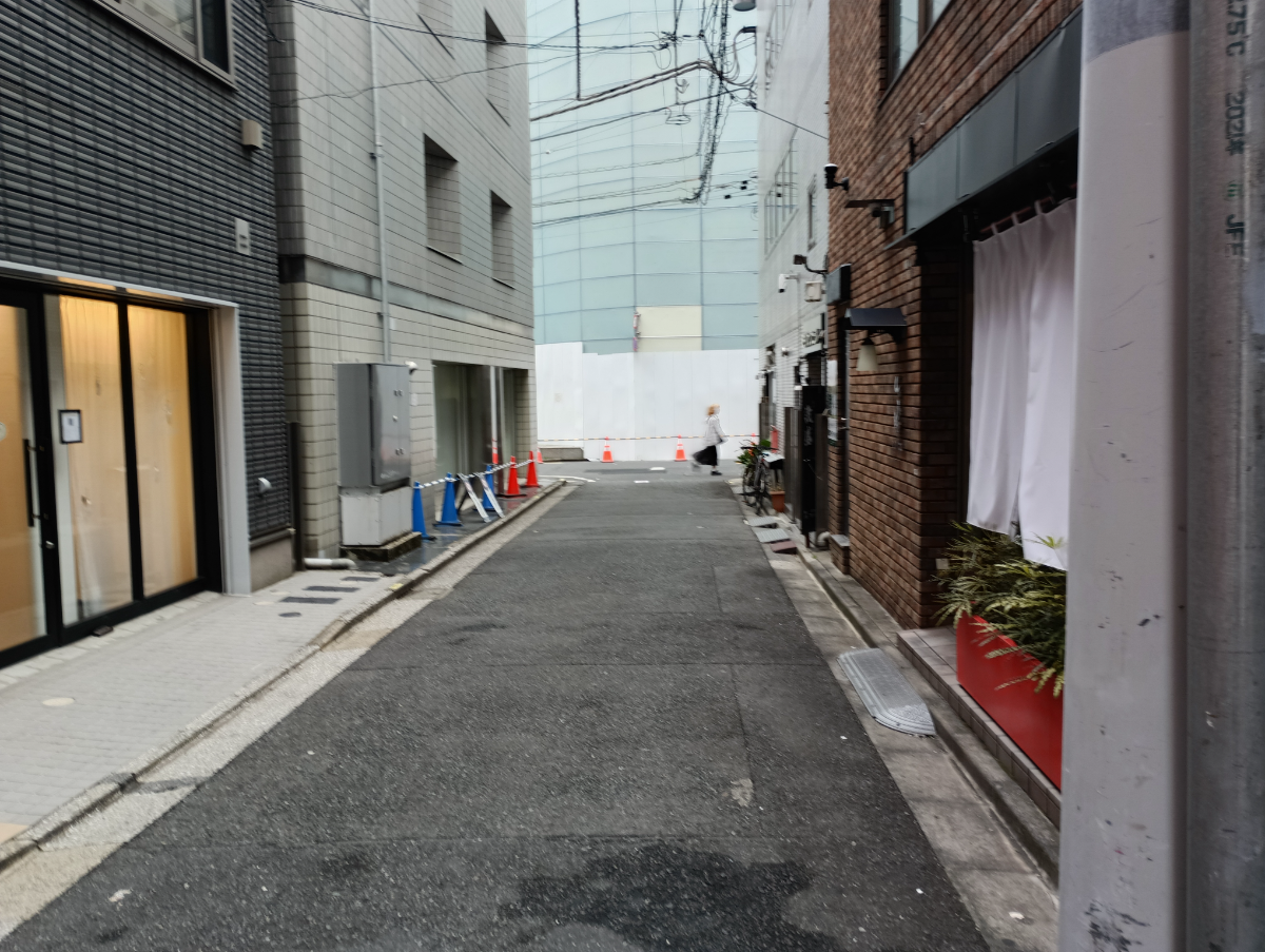 v20260411150636/fresh/building/J00100405701_9