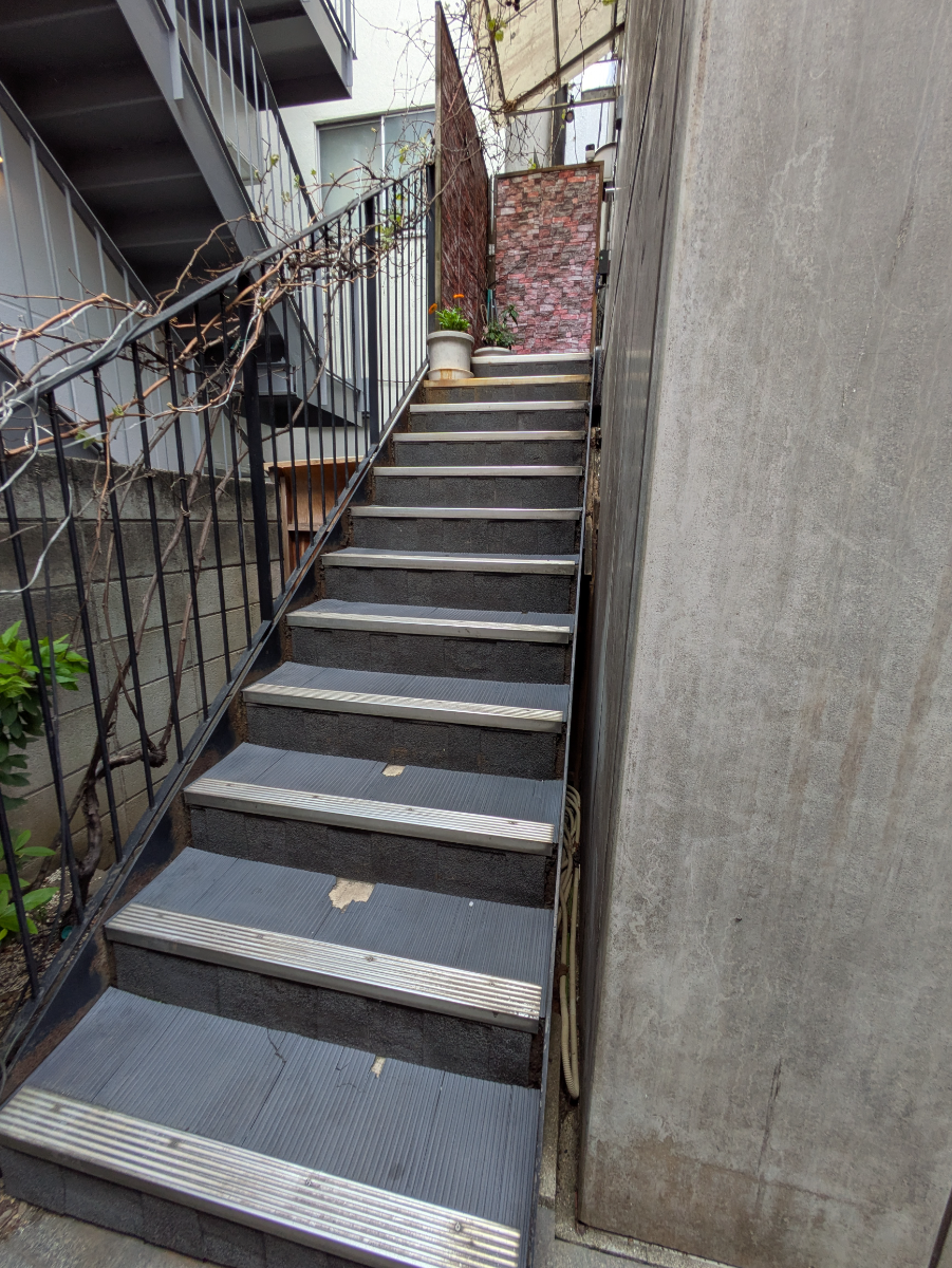 v20260418150639/fresh/building/J00100378659_9