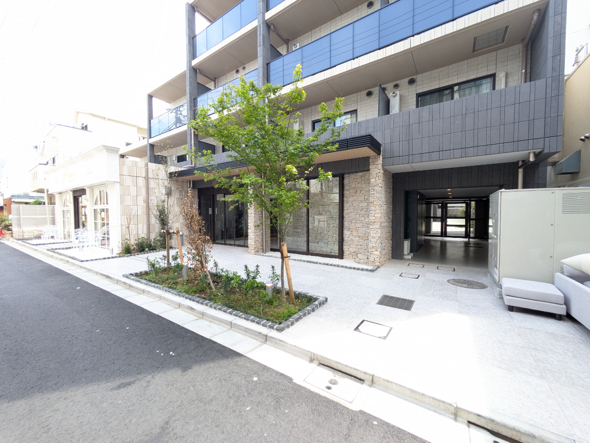 v20260418150639/fresh/building/J00100634019_10