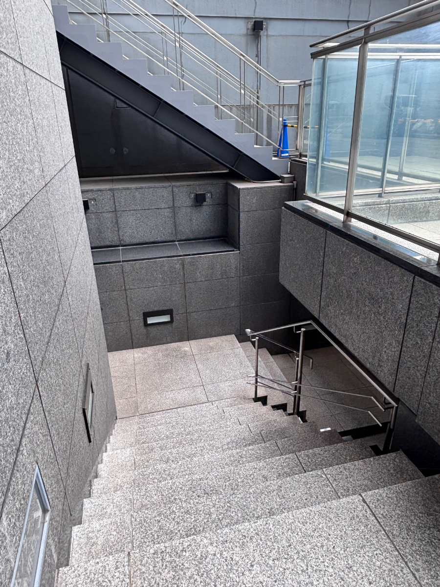 v20260423151000/fresh/building/J00100413301_7