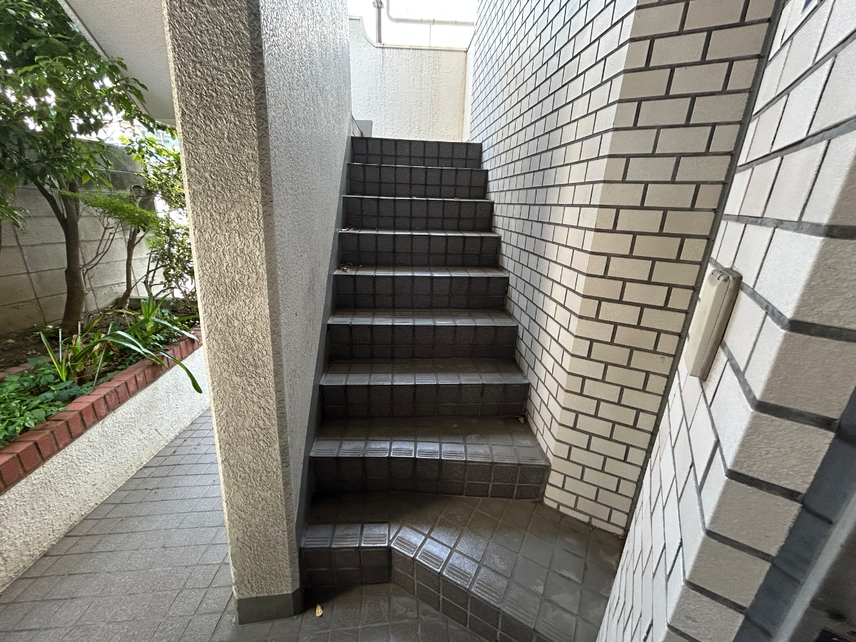 v20260426150634/fresh/building/J00100421147_9