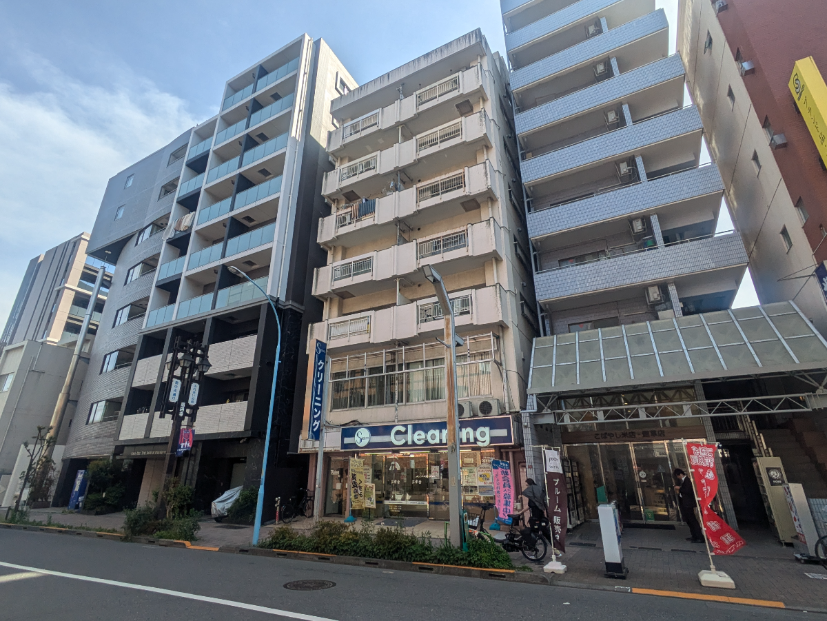v20260427151116/fresh/building/J00100373051_17