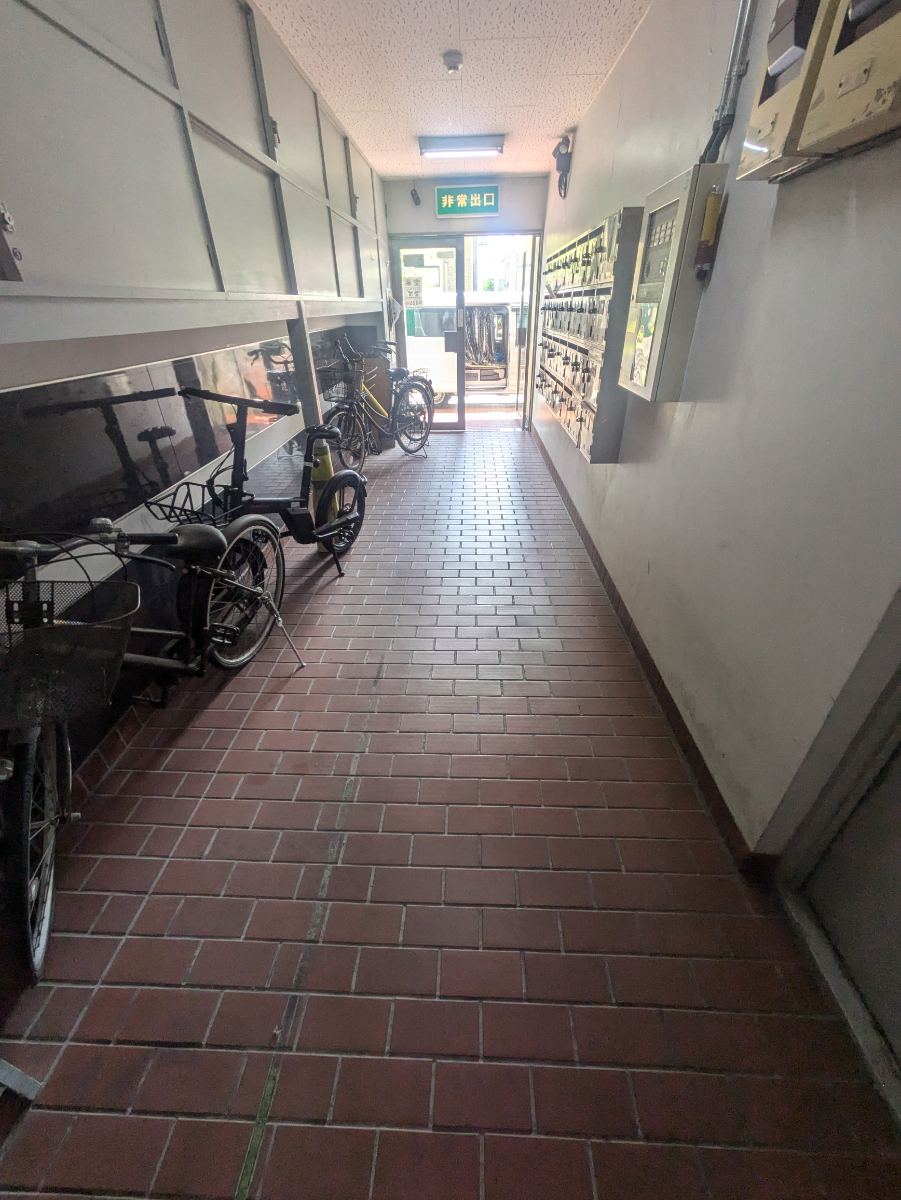 v20260427151116/fresh/building/J00100373051_6