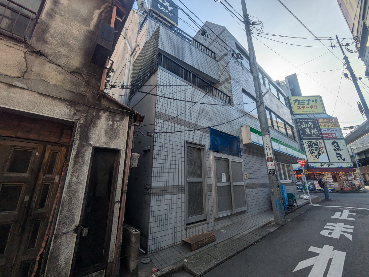 v20260427151116/fresh/building/J00100381281_17