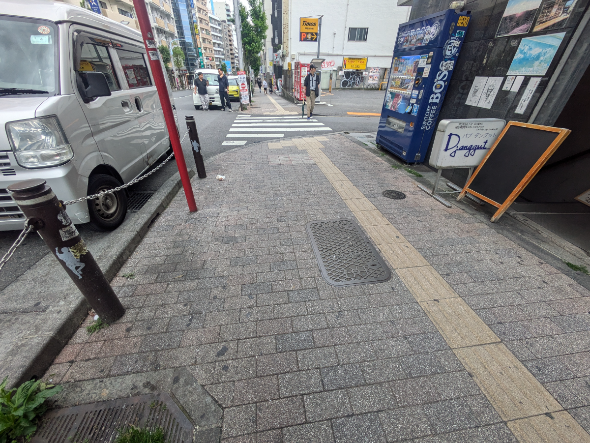 v20260427151116/fresh/building/J00100412813_11
