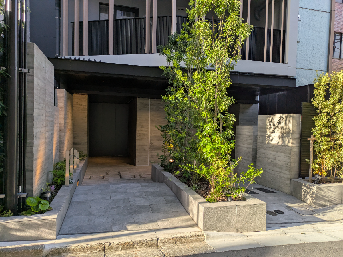 v20260427151116/fresh/building/J00100633031_3