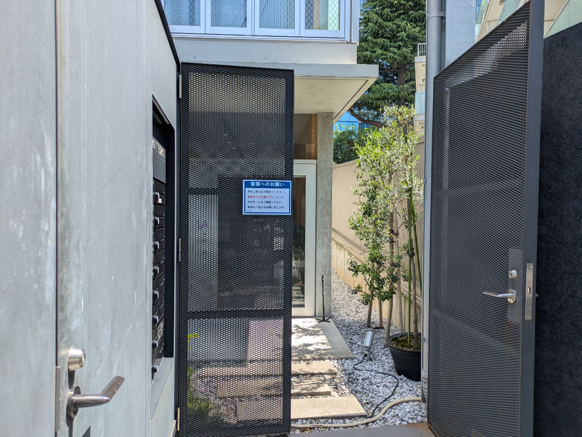 v20260427151116/fresh/building/J00100636701_3