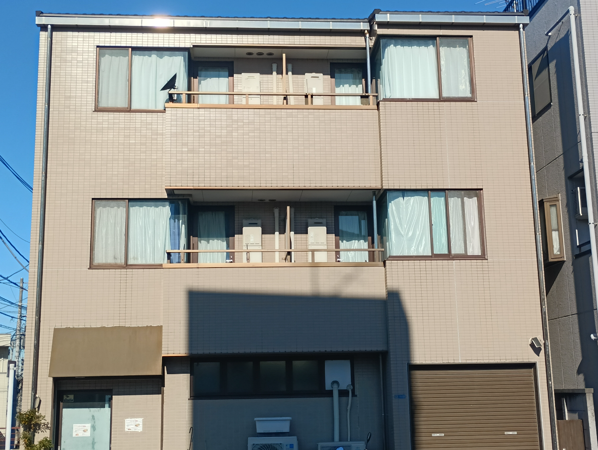 v20260429150637/fresh/building/J00100403990_16