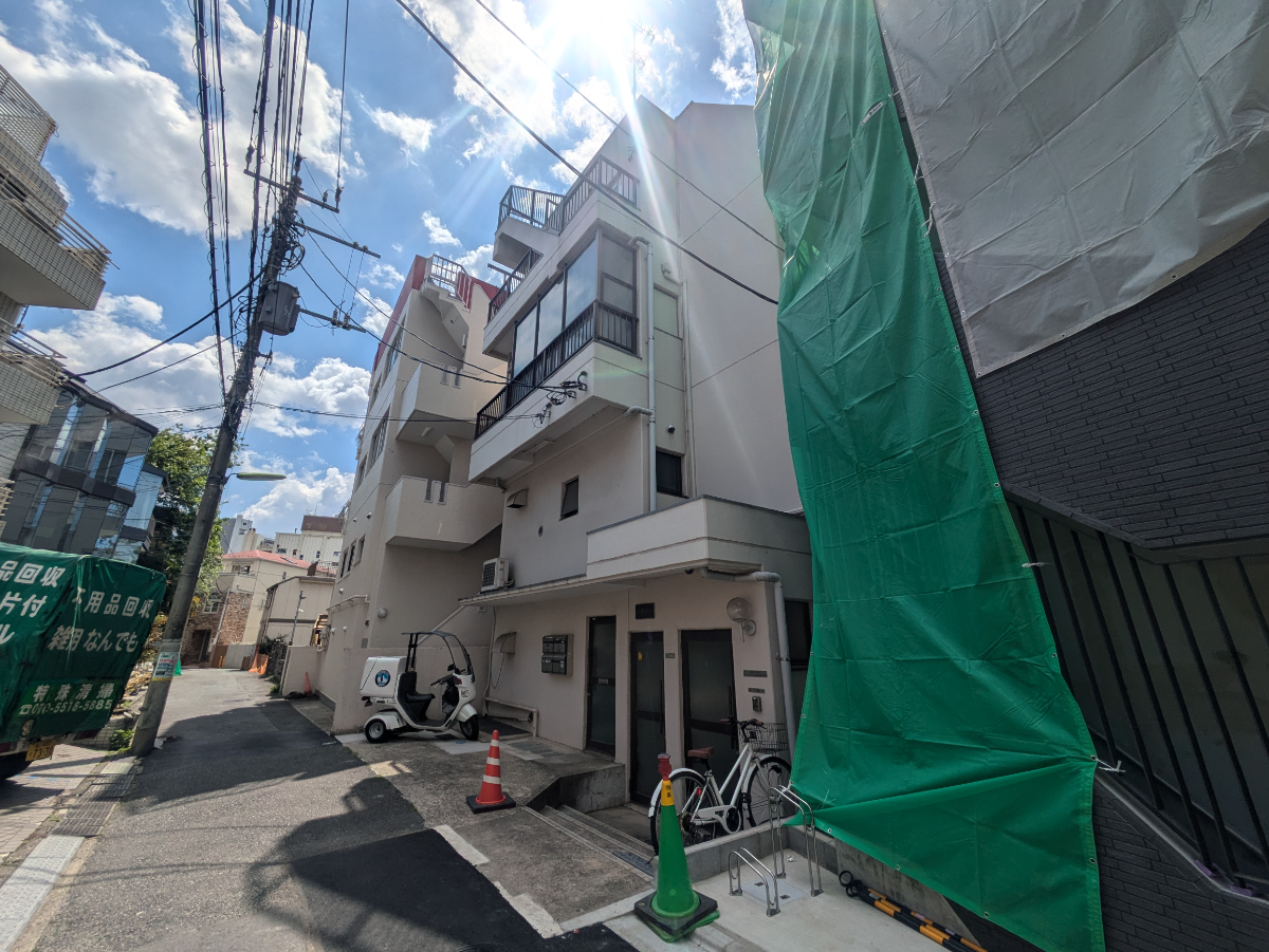 v20260429150637/fresh/building/J00100412636_9