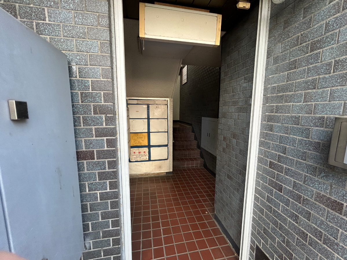 v20260501150758/fresh/building/J00100366664_3