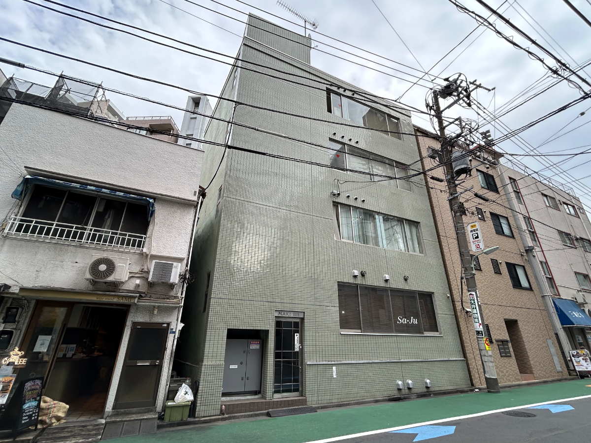 v20260501150758/fresh/building/J00100380333_1