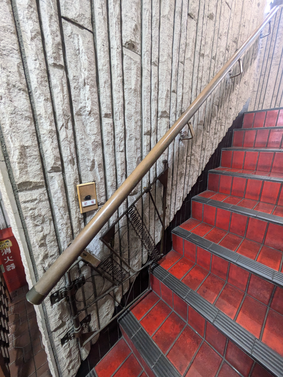 v20260501150758/fresh/building/J00100412831_9