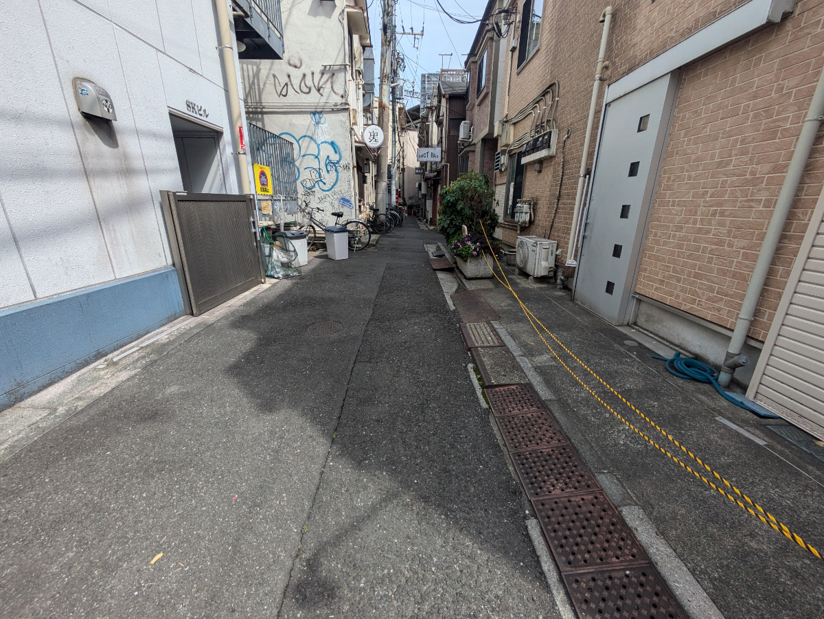 v20260501150758/fresh/building/J00100419950_6