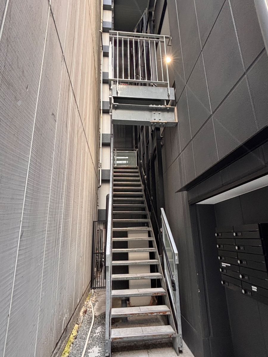 v20260501150758/fresh/building/J00100617717_8