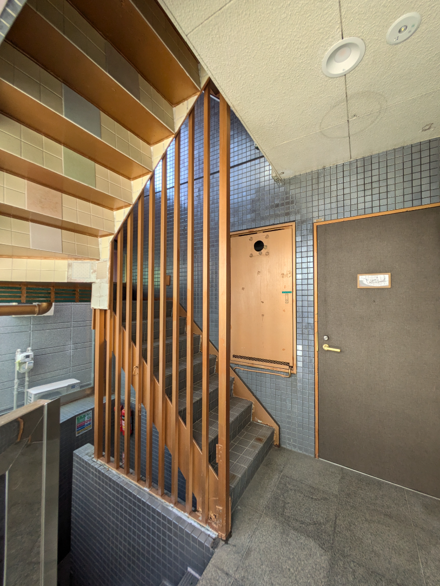 v20260509150639/fresh/building/J00100634189_9