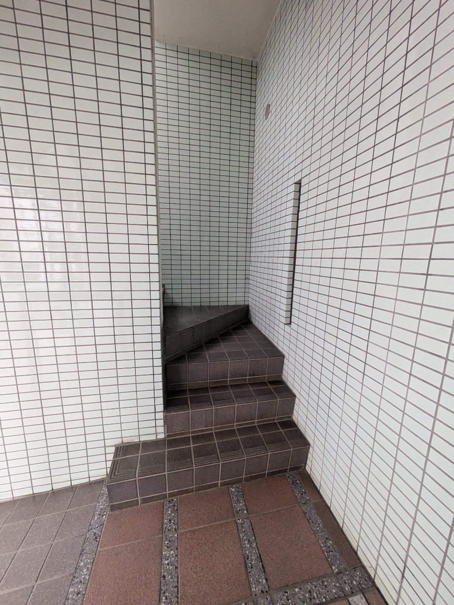 v20260611150901/fresh/building/J00100370121_10