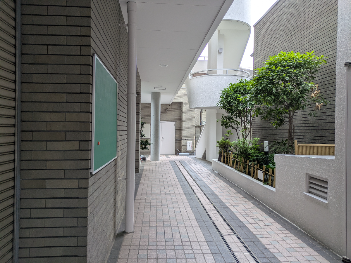 v20260613150736/fresh/building/J00100372843_9