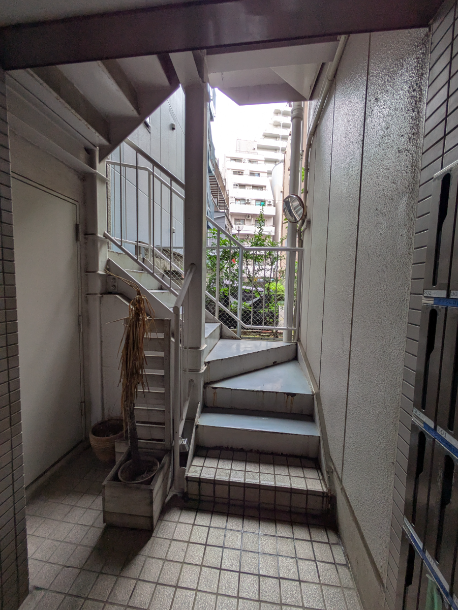 v20260617151459/fresh/building/J00100410205_12