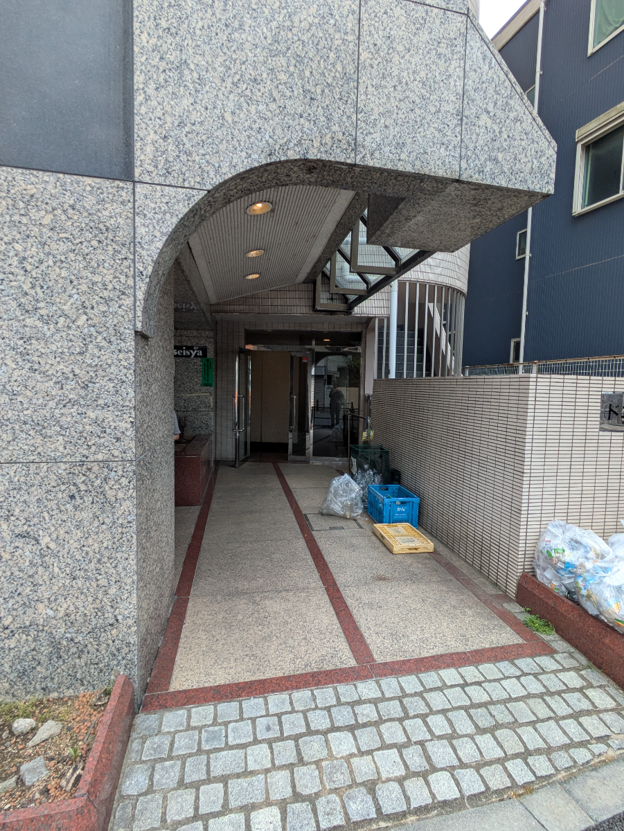 v20260623151000/fresh/building/J00100359135_13