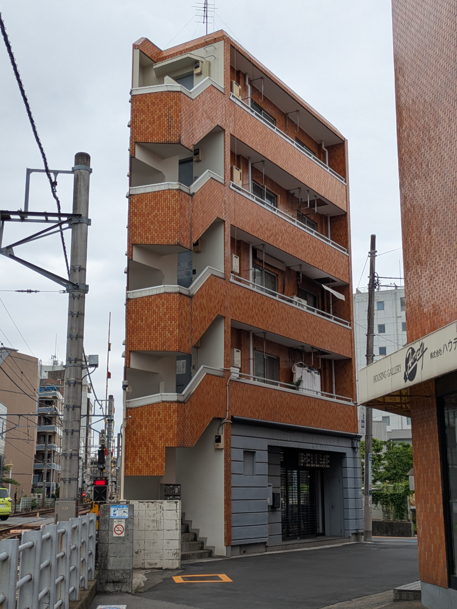 v20260627150649/fresh/building/J00100413563_5