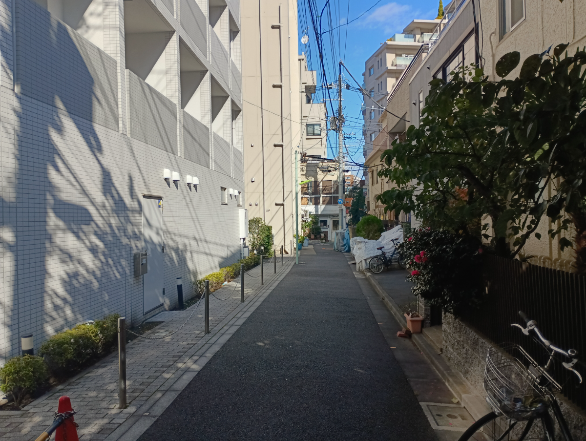 v20260716150746/fresh/building/J00100414883_17