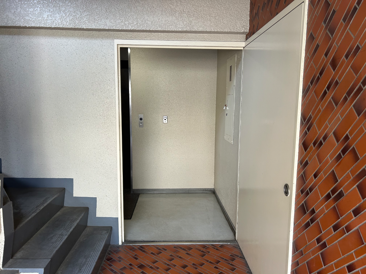 v20260719150636/fresh/building/J00100358270_10