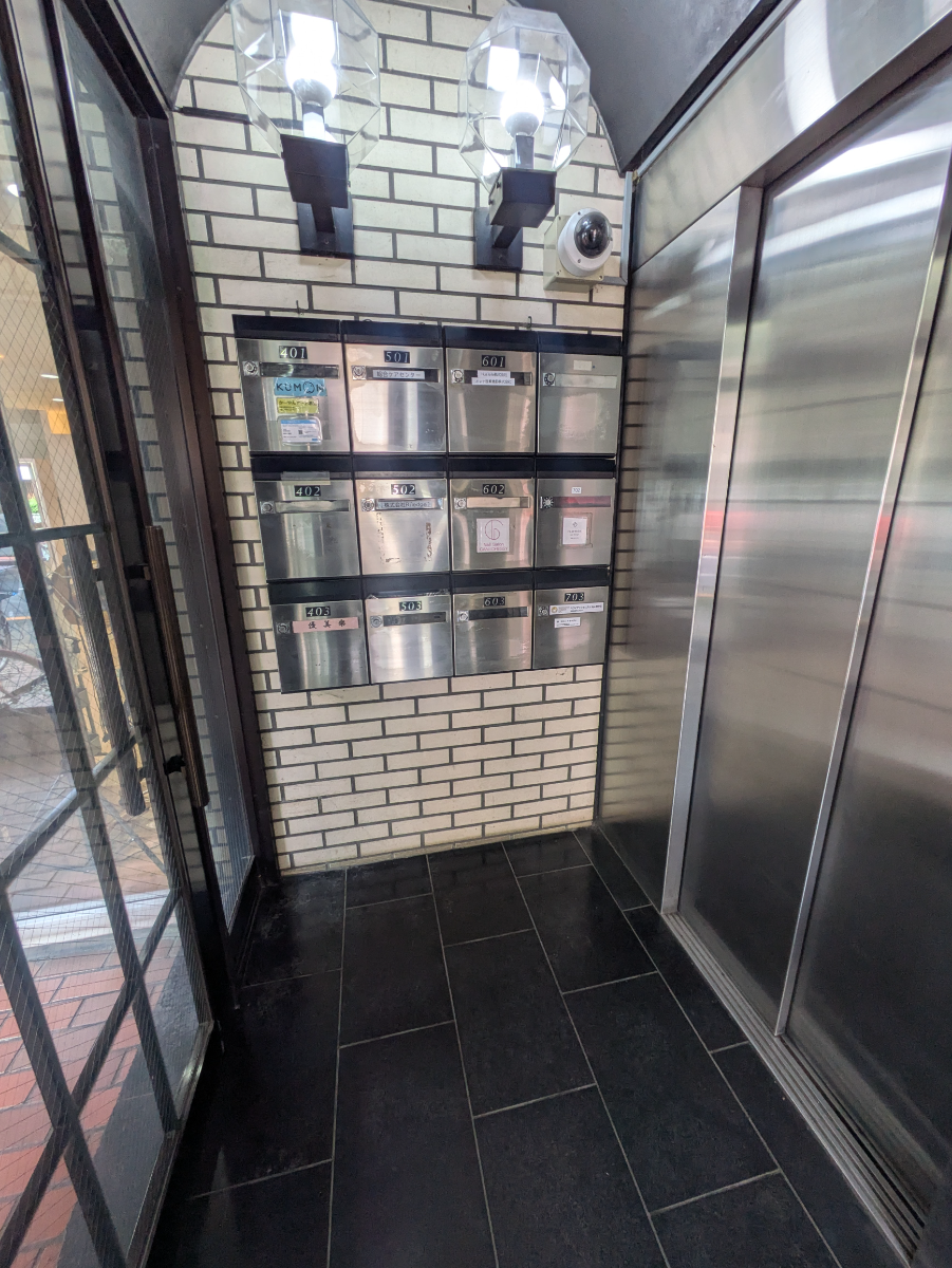 v20260818150758/fresh/building/J00100359681_9