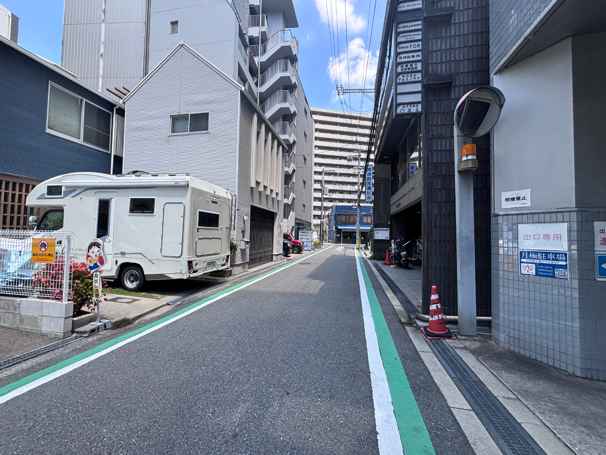 v20260928113508/fresh/building/J00100412572_21