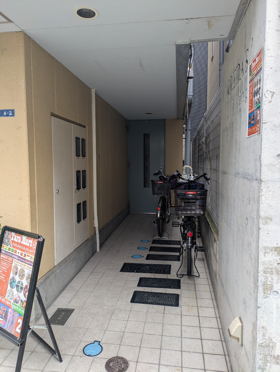 v20260928120459/fresh/building/J00100403256_3