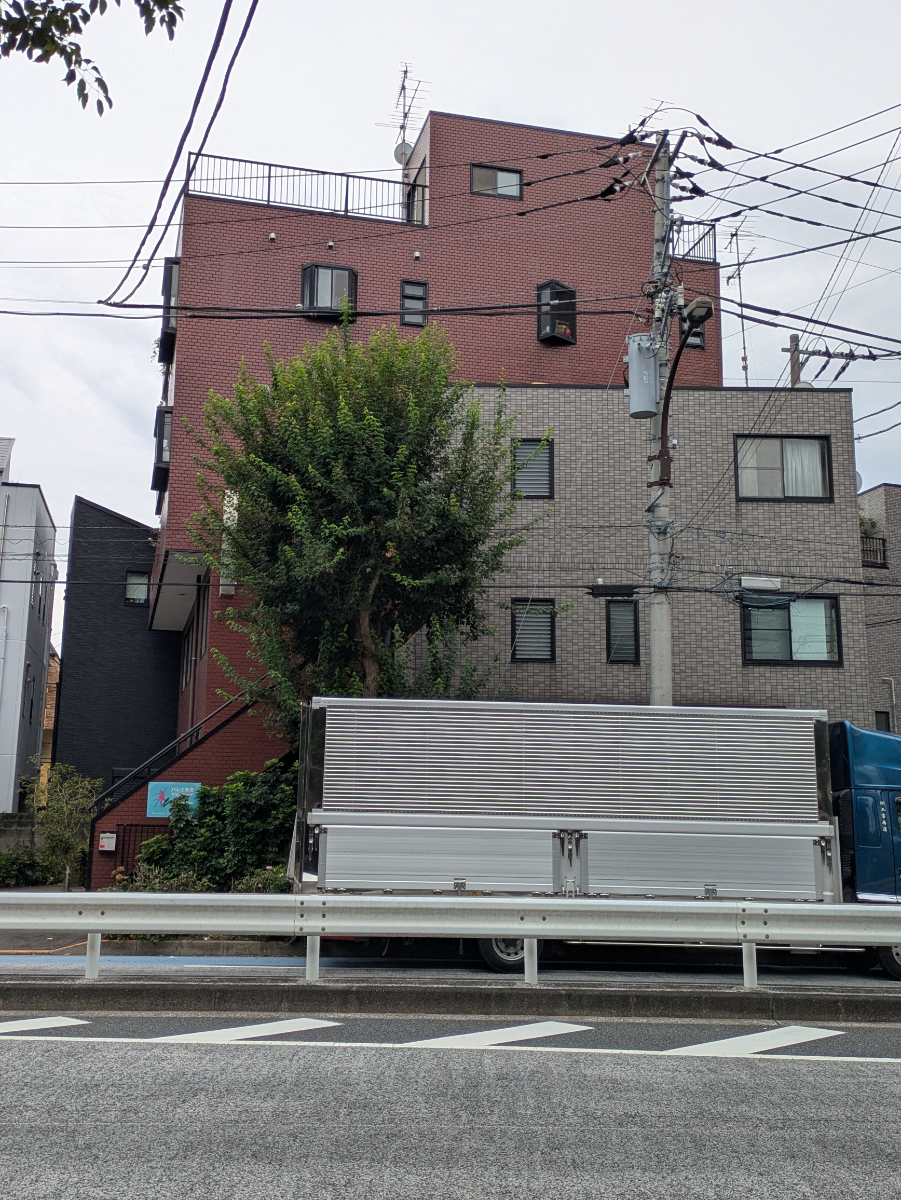 v20260928120459/fresh/building/J00100407196_6