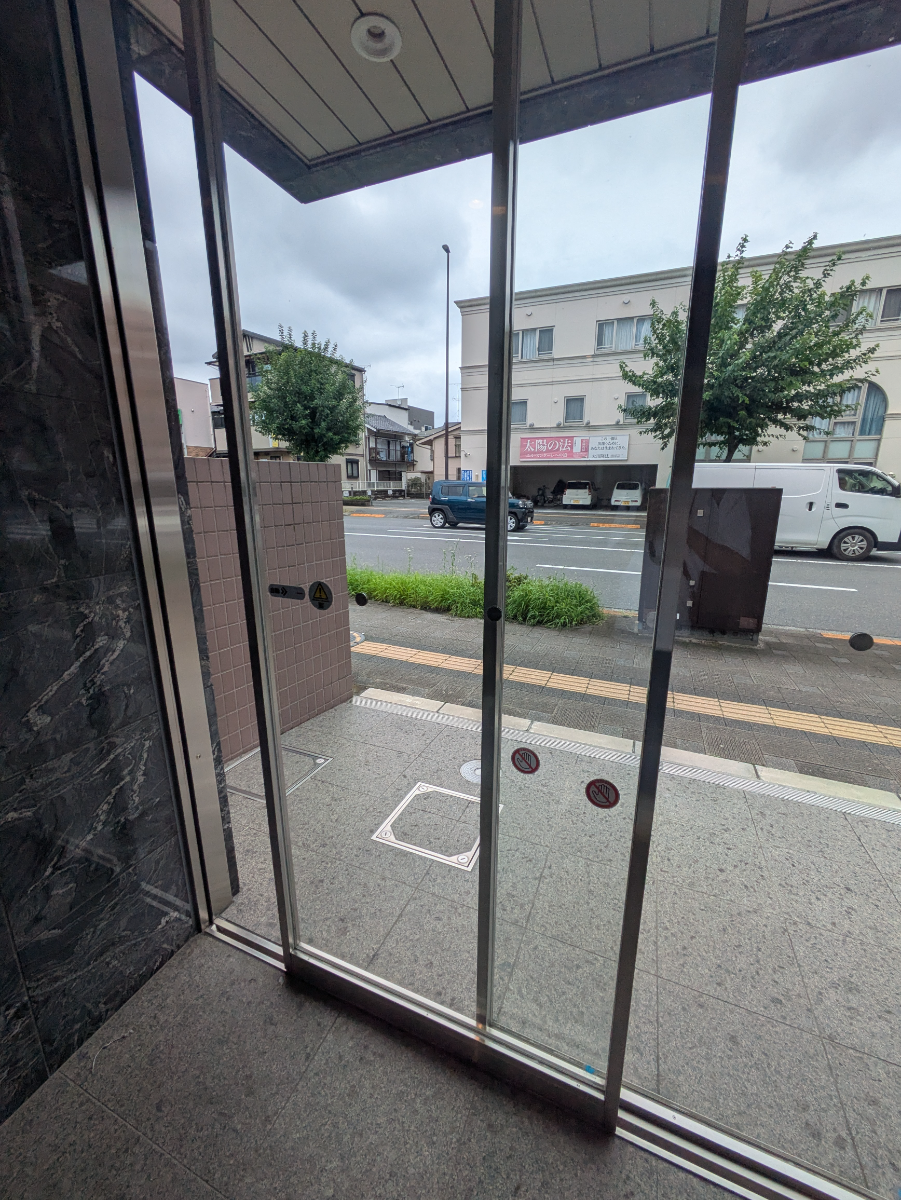 v20260928120459/fresh/building/J00100502723_3