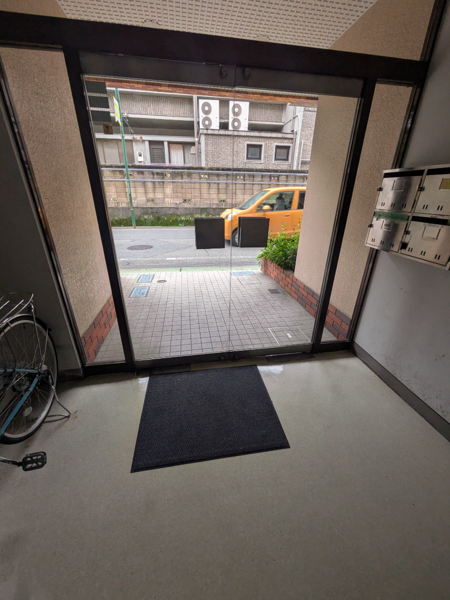 v20260928122115/fresh/building/J00100410808_9