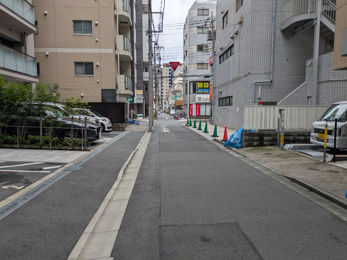 v20260928122115/fresh/building/J00100420787_9