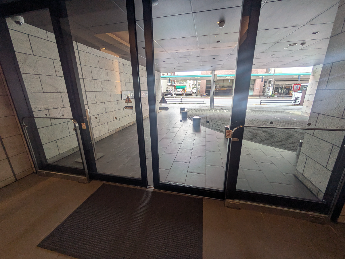 v20260928122115/fresh/building/J00100498818_12