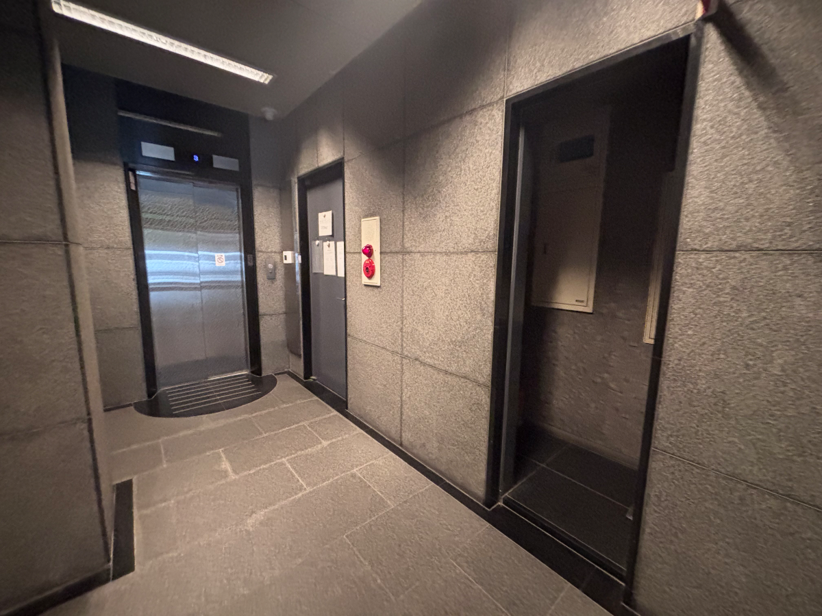 v20260928122115/fresh/building/J00100641324_12