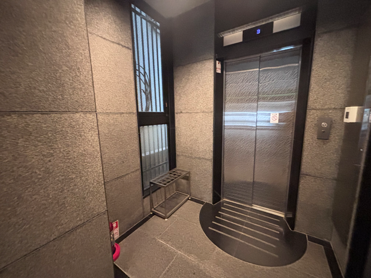v20260928122115/fresh/building/J00100641324_4