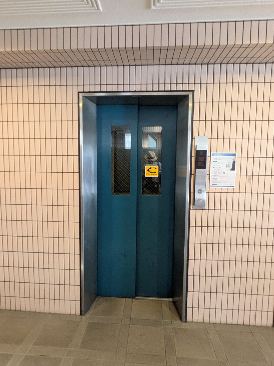 v20260928125745/fresh/building/J00100357769_4