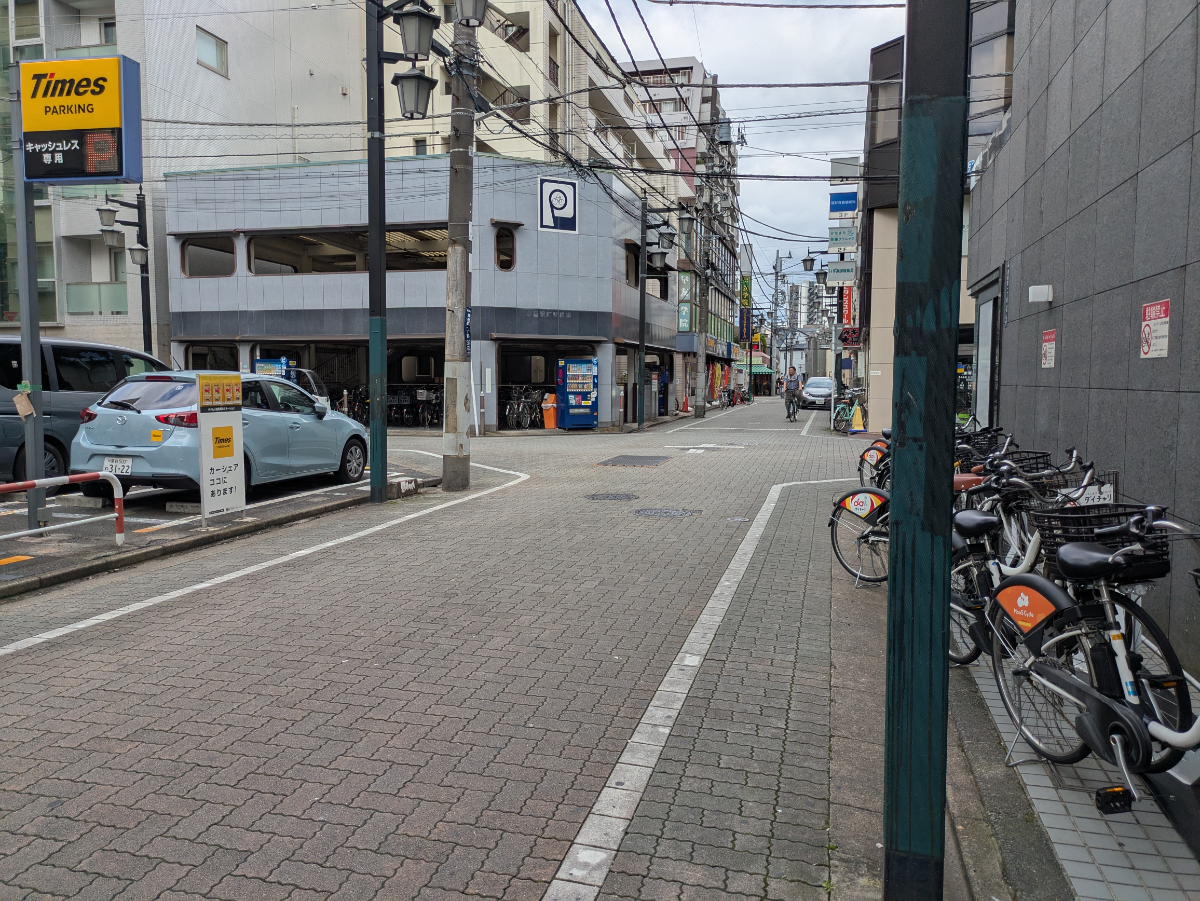 v20260928125745/fresh/building/J00100363712_11