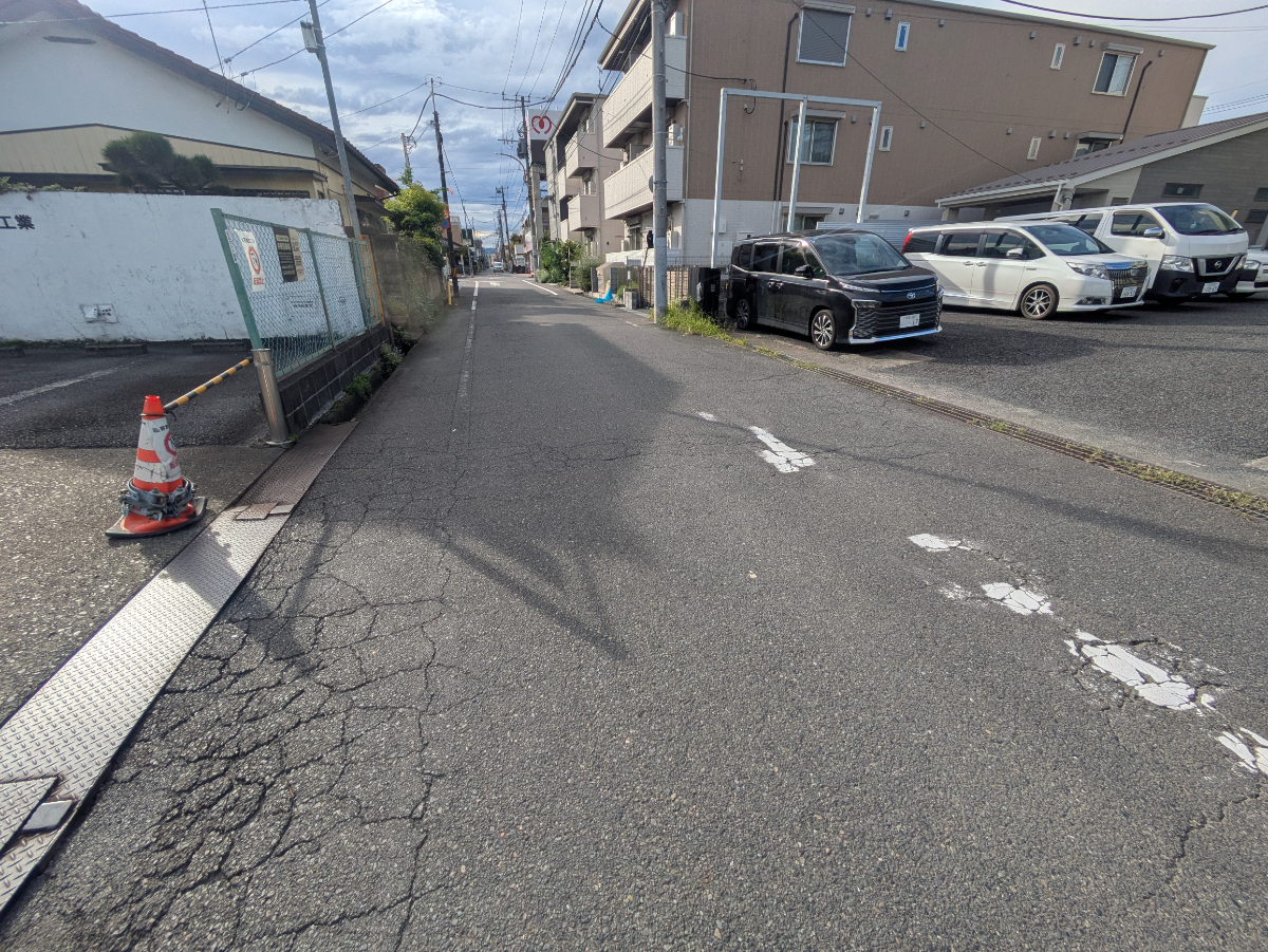 v20260928131807/fresh/building/J00100657225_2