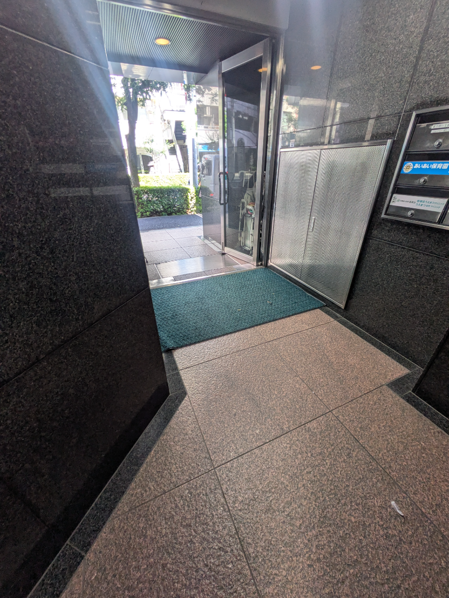 v20261001150908/fresh/building/J00100421406_9