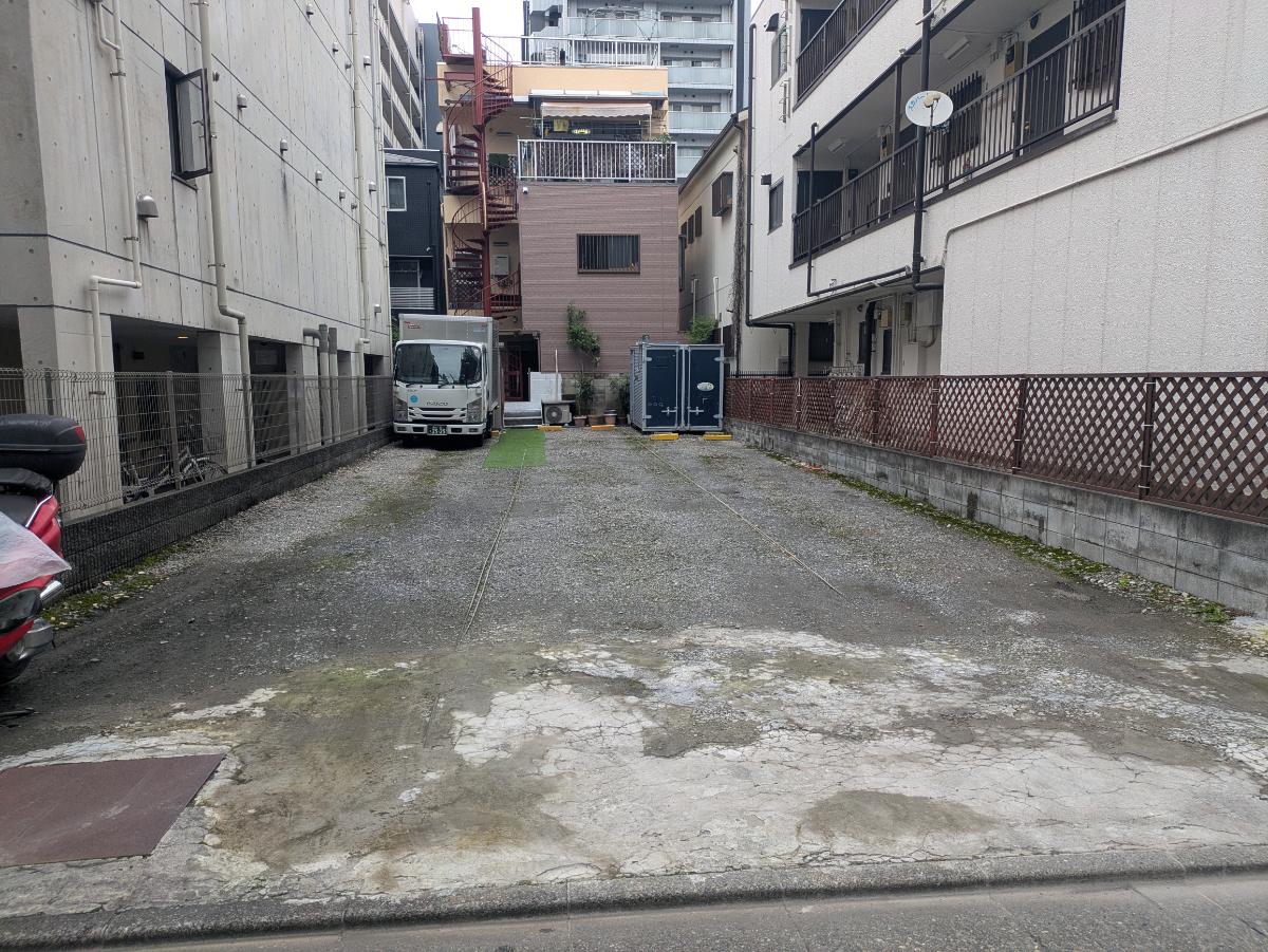 v20261006151114/fresh/building/J00100411315_8