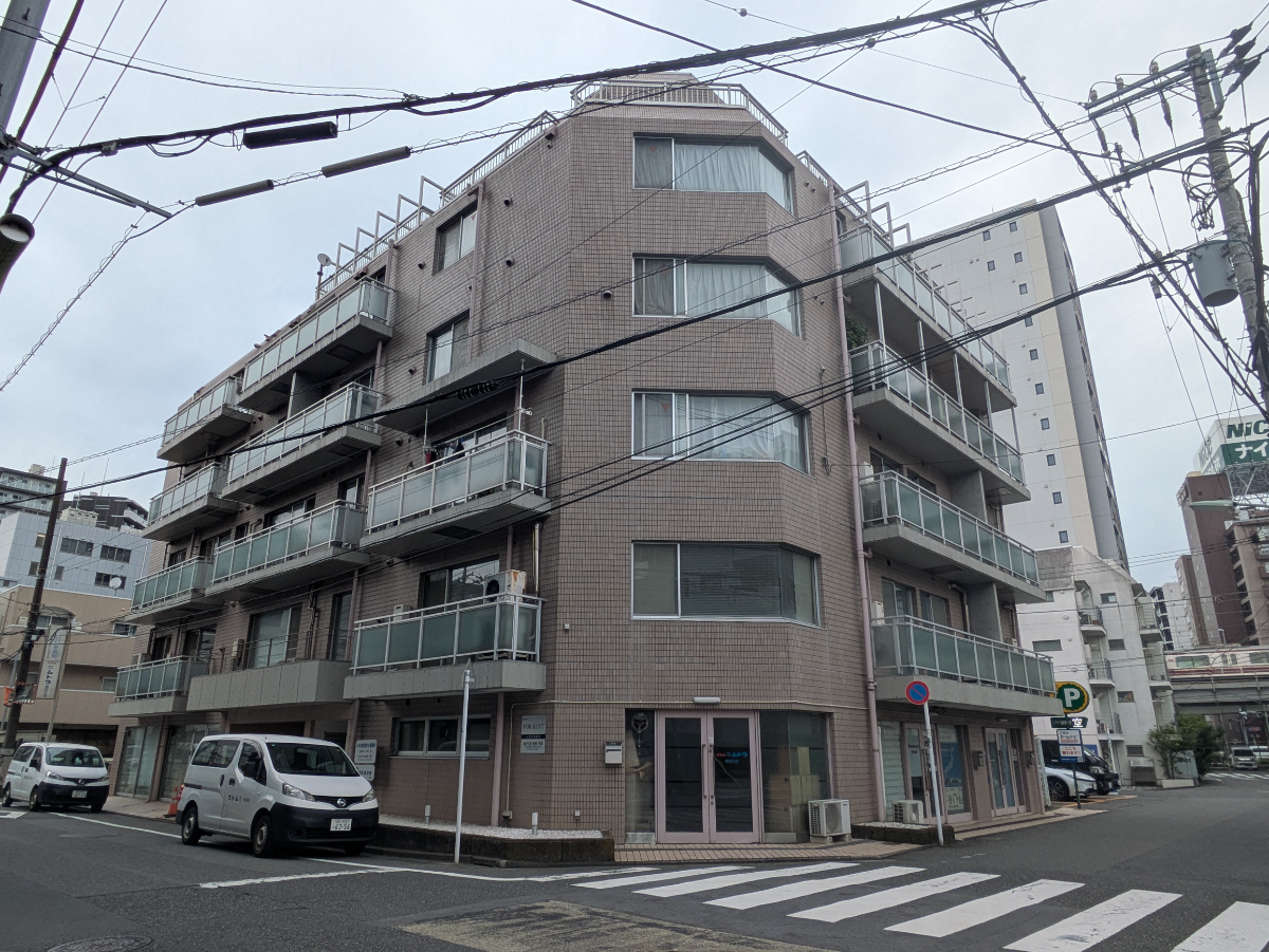 v20261006151114/fresh/building/J00100413713_1