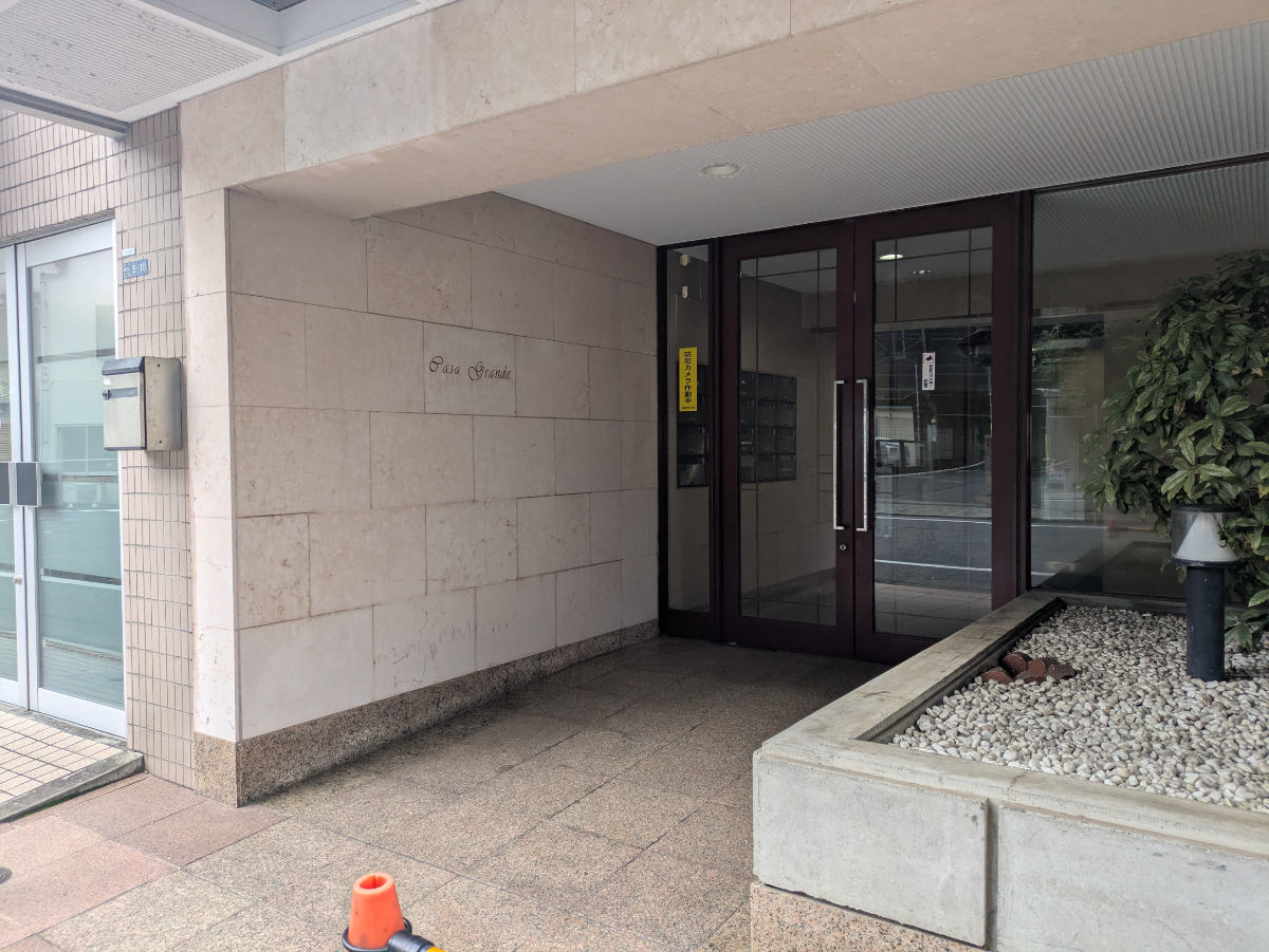 v20261006151114/fresh/building/J00100413713_3