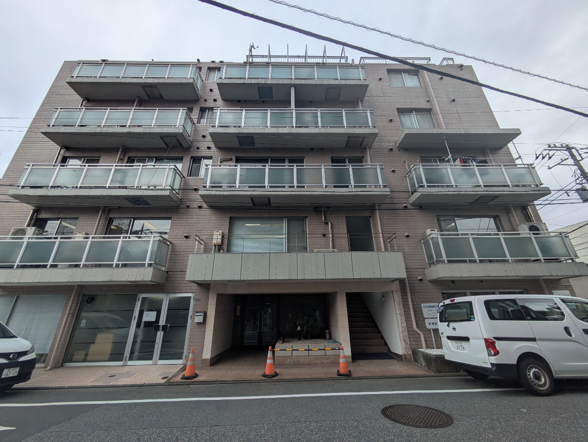 v20261006151114/fresh/building/J00100413713_5