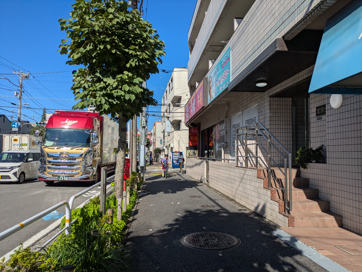 v20261006151114/fresh/building/J00100414766_8
