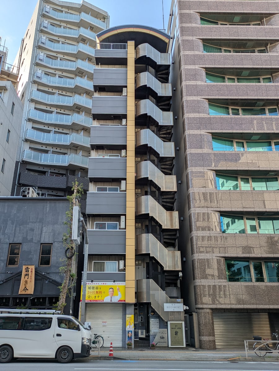 fresh/building/J00100358744_1