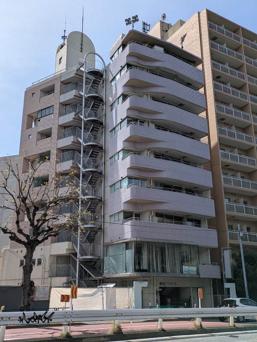 fresh/building/J00100387983_1