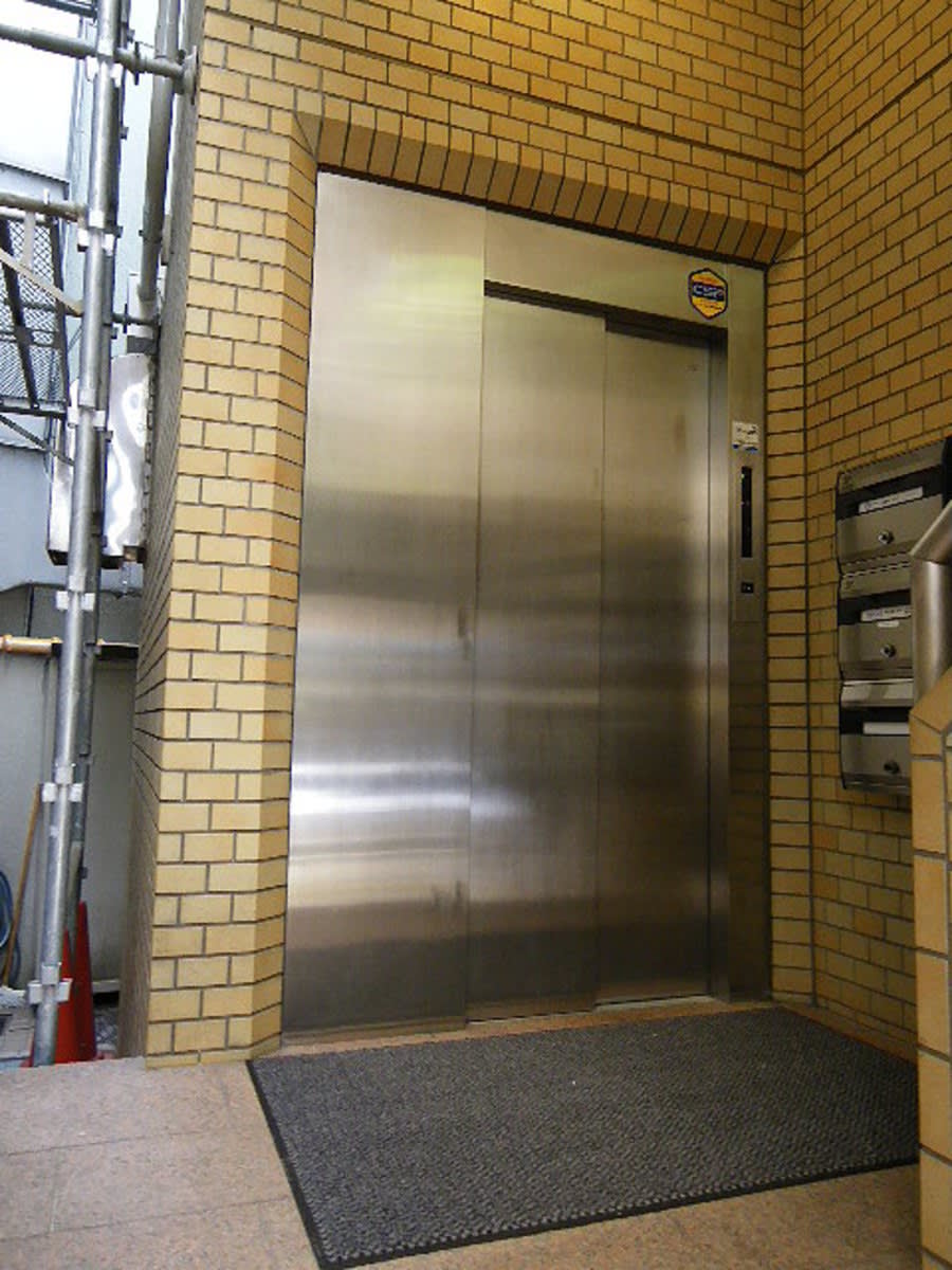 v20230506151909/fresh/building/J00100363038_4